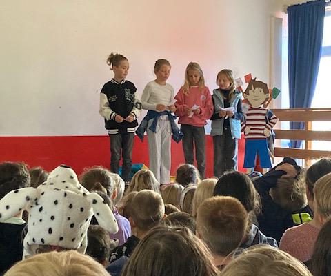 Vollversammlung der gesamten Schulgemeinde