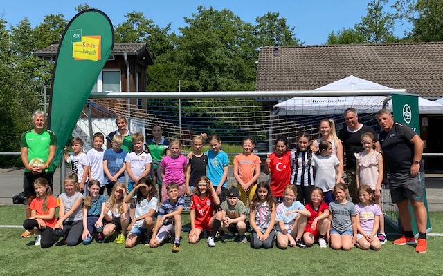 Borussia-Grundschultour zu Gast an der GGS Wiedenest