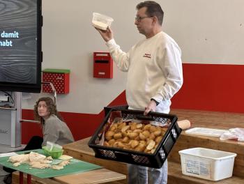 Wie entstehen 40.000 Brötchen pro Woche? 